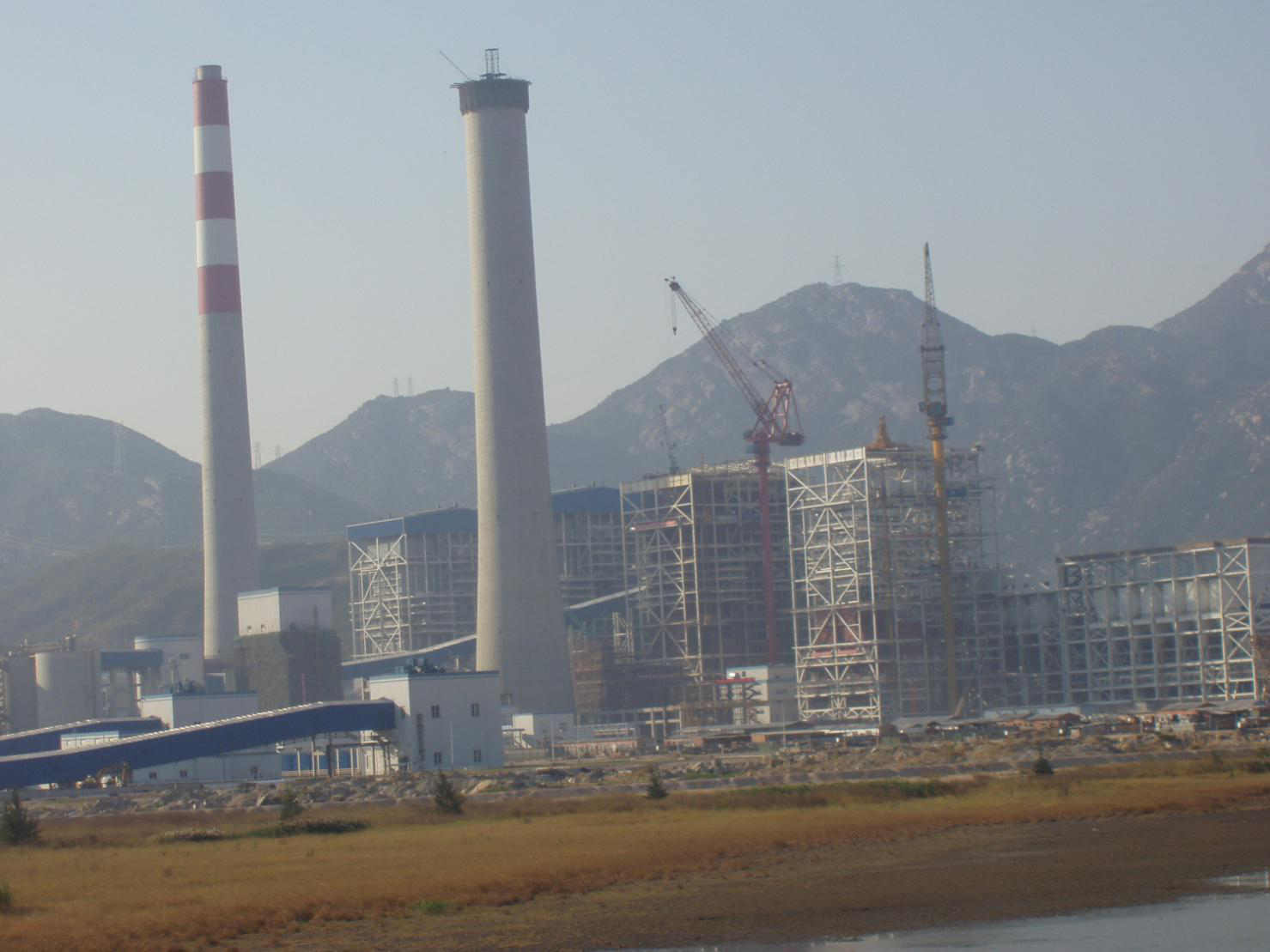 臺(tái)山國(guó)華發(fā)電廠主體鋼結(jié)構(gòu)廠房防腐案例